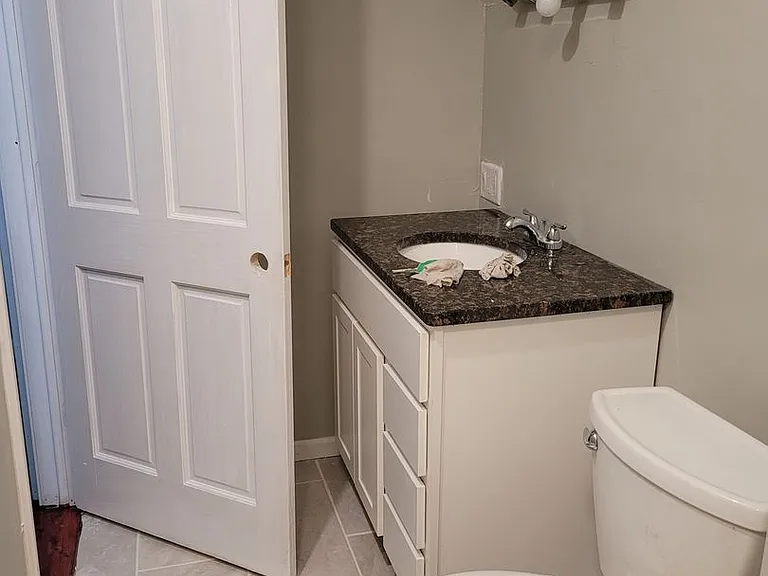 1521 S Komensky Ave — Photo 6