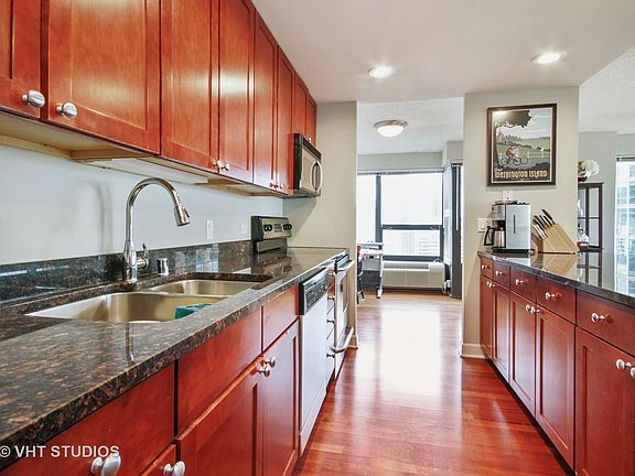 3rd image of 30 E Huron St APT 4704