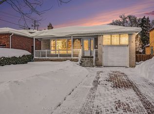 126 Pemberton Ave, Toronto, ON M2M 1Y7