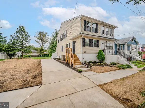 (undisclosed Address), Woodlyn, PA 19094