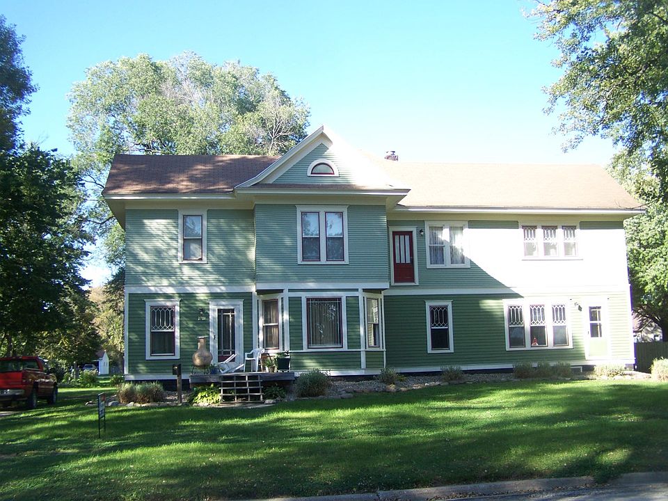 1st image of 2701 4th St