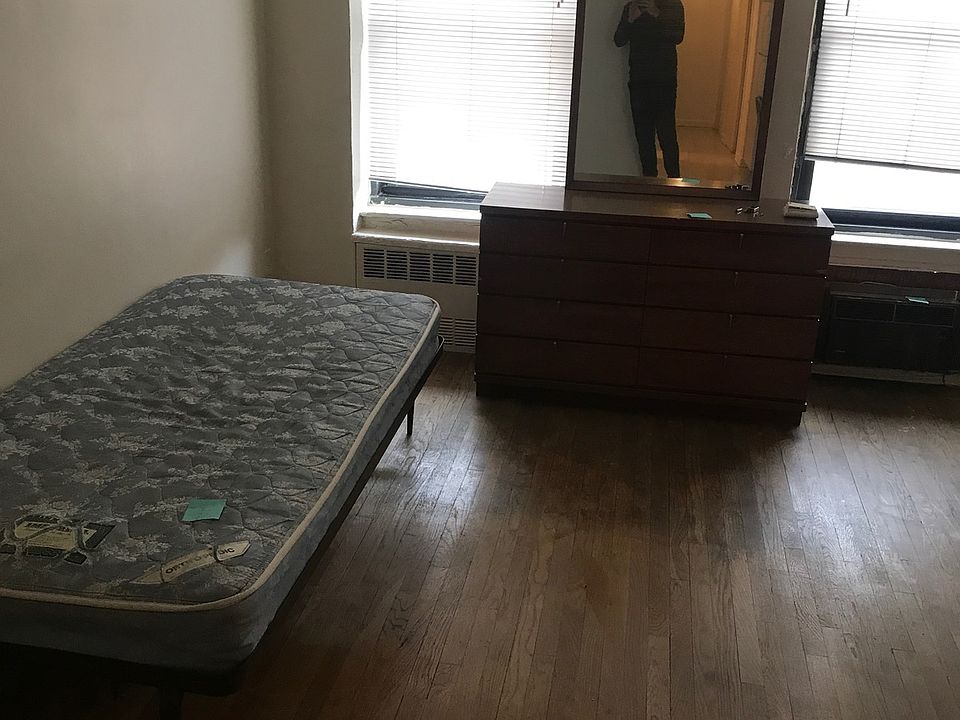 2nd image of 4266 Ketcham St APT 3C