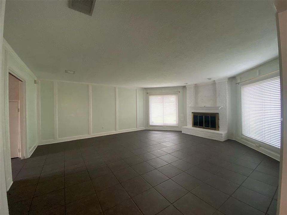 1st image of 2306 Rushbrook Dr