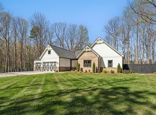 5411 Dutchess St, Charlotte, NC 28269