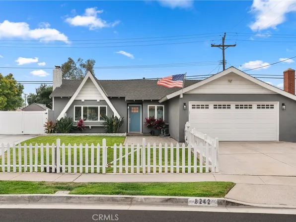 8242 Valencia Dr, Huntington Beach, CA 92647