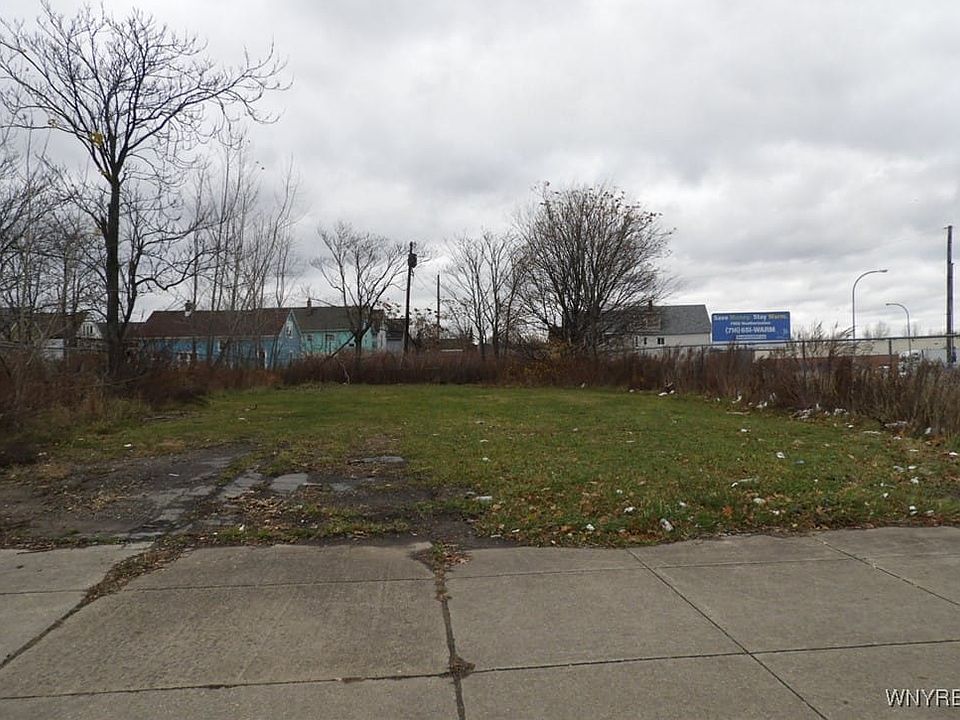 View of 1636 & 1638 Broadway.