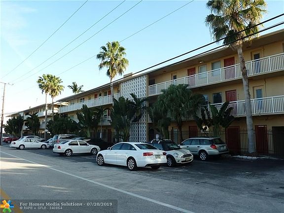 2nd image of 1510 SE 15th St APT 108