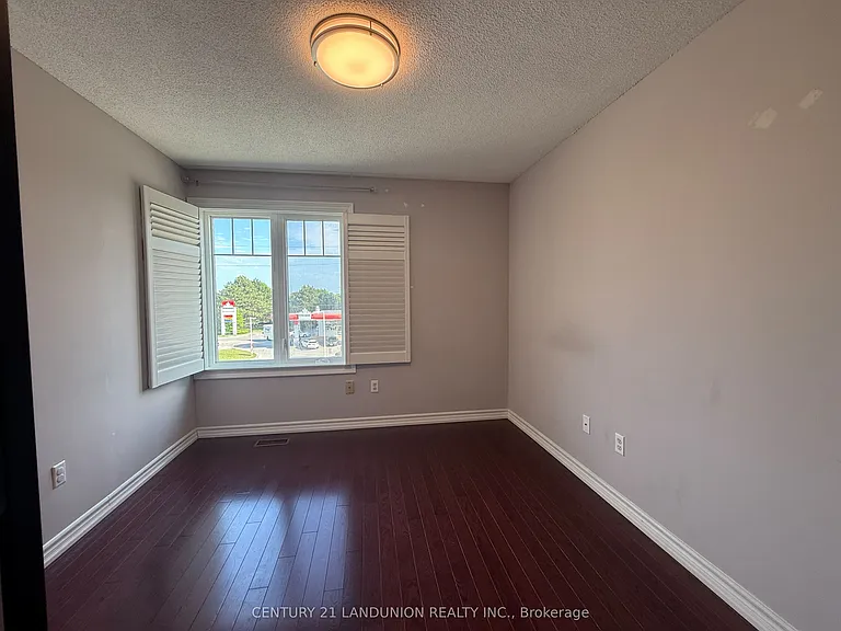 9544 Sheppard Ave E — Photo 8