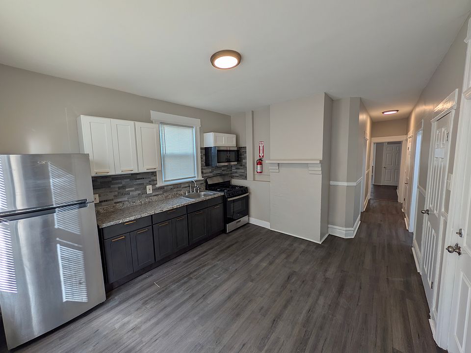 1st image of 47 Park Pl APT 1