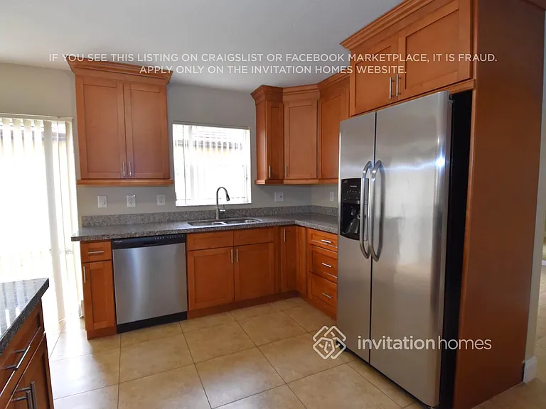 14671 SW 156th Ave — Photo 6