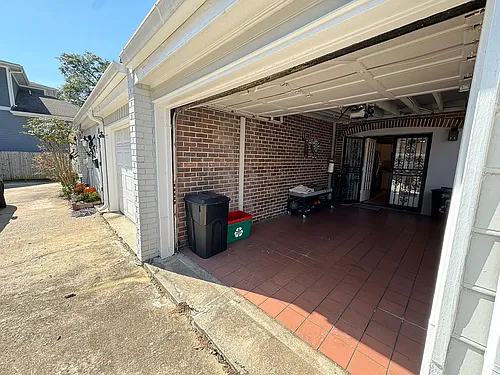 412 Sycamore Dr #C Photo 1