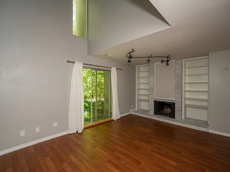 5407 S Willow Ln — Photo 13