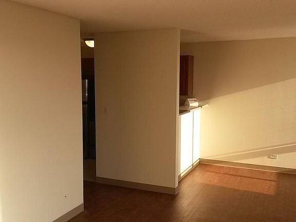 4th image of 5800 E Lake Dr APT 616