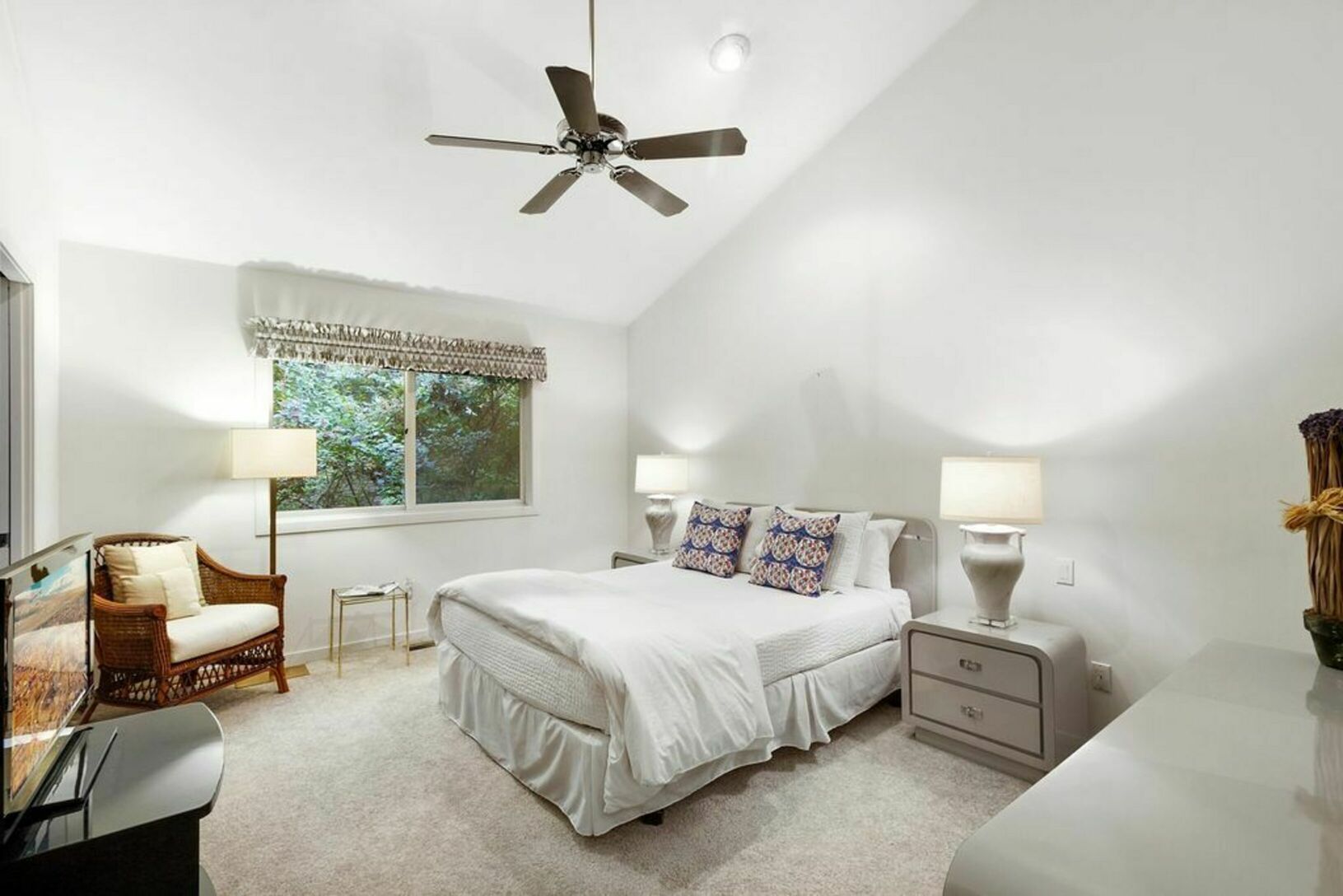  Jack and Jill Bedroom