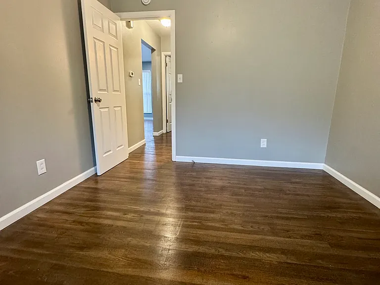 6269 N Hanley Rd — Photo 15
