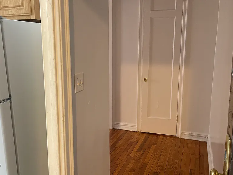3215-3217 Hull Ave #3C — Photo 8