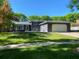2983 Southgate Dr S, Fargo, ND 58103