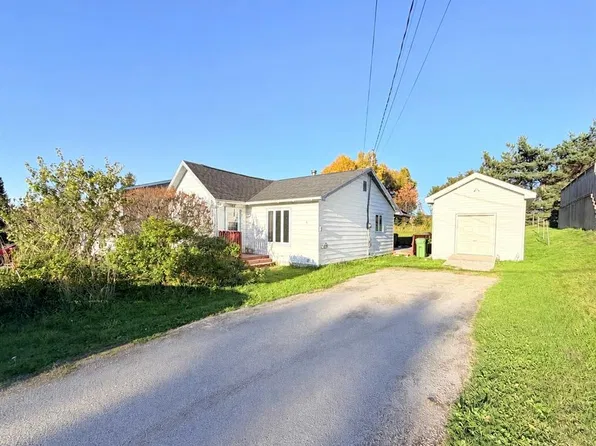4 Fifth Avenue, Deer Lake, NL A8A1J6
