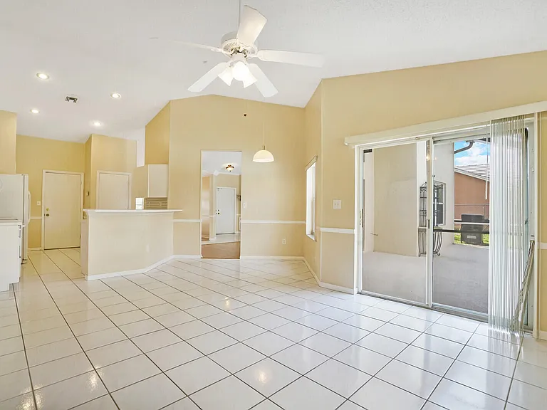 10567 Paso Fino Dr — Photo 20