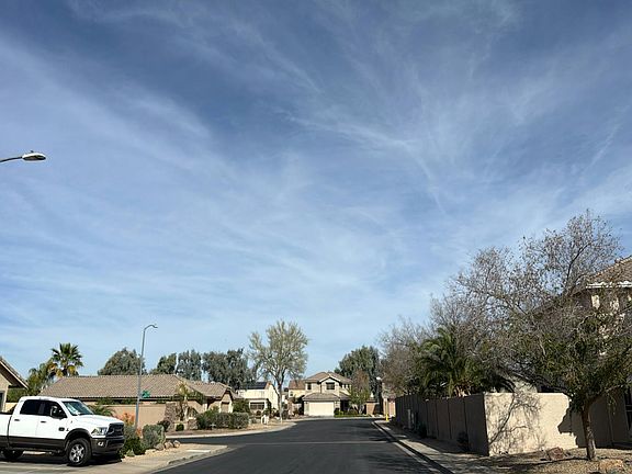 5th image of 5225 W Hartford Ave