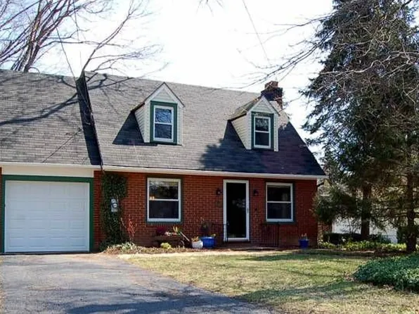 949 S Walnut St, West Chester, PA 19382