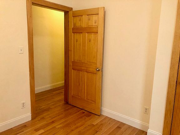 5th image of 255 Fort Washington Ave APT 25