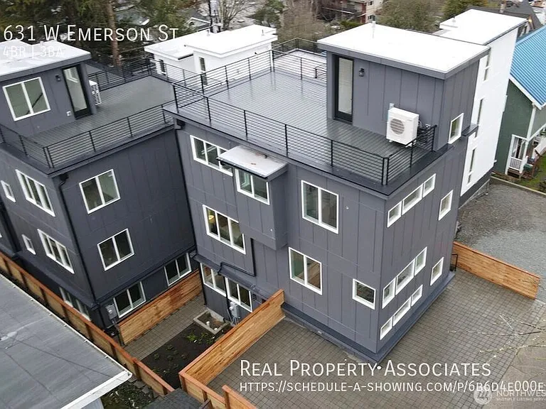 631 W Emerson St — Photo 3