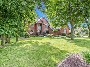 3264 Misty Morning Dr, Flushing, MI 48433