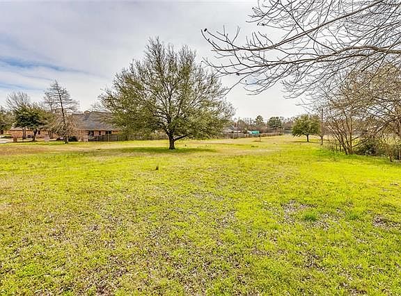 3rd image of 3910 Blue Feather Ct