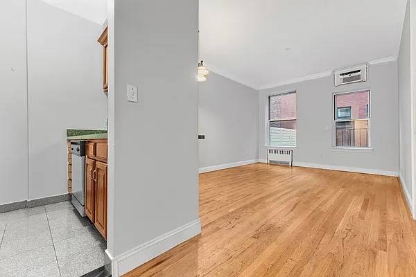 Rented by REAL New York | media 8