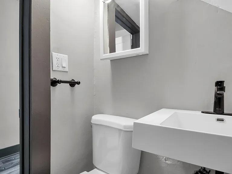168 Chittenden Ave — Photo 32