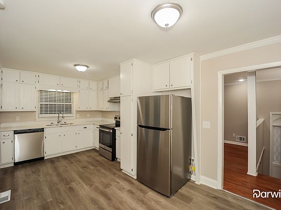 3rd image of 3451 Valley Ridge Ter SW