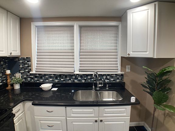 2nd image of 2060 E Orleans St