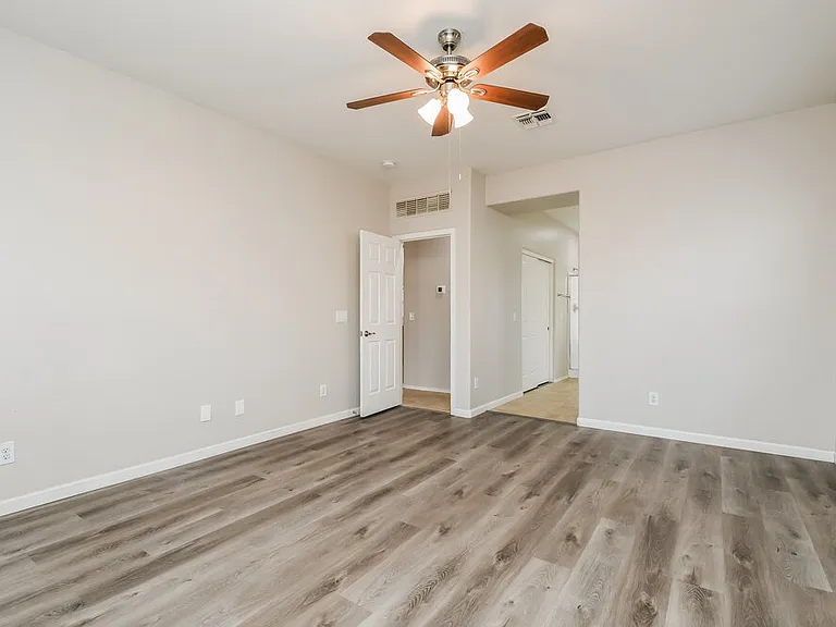 3441 E Baranca Ct — Photo 9