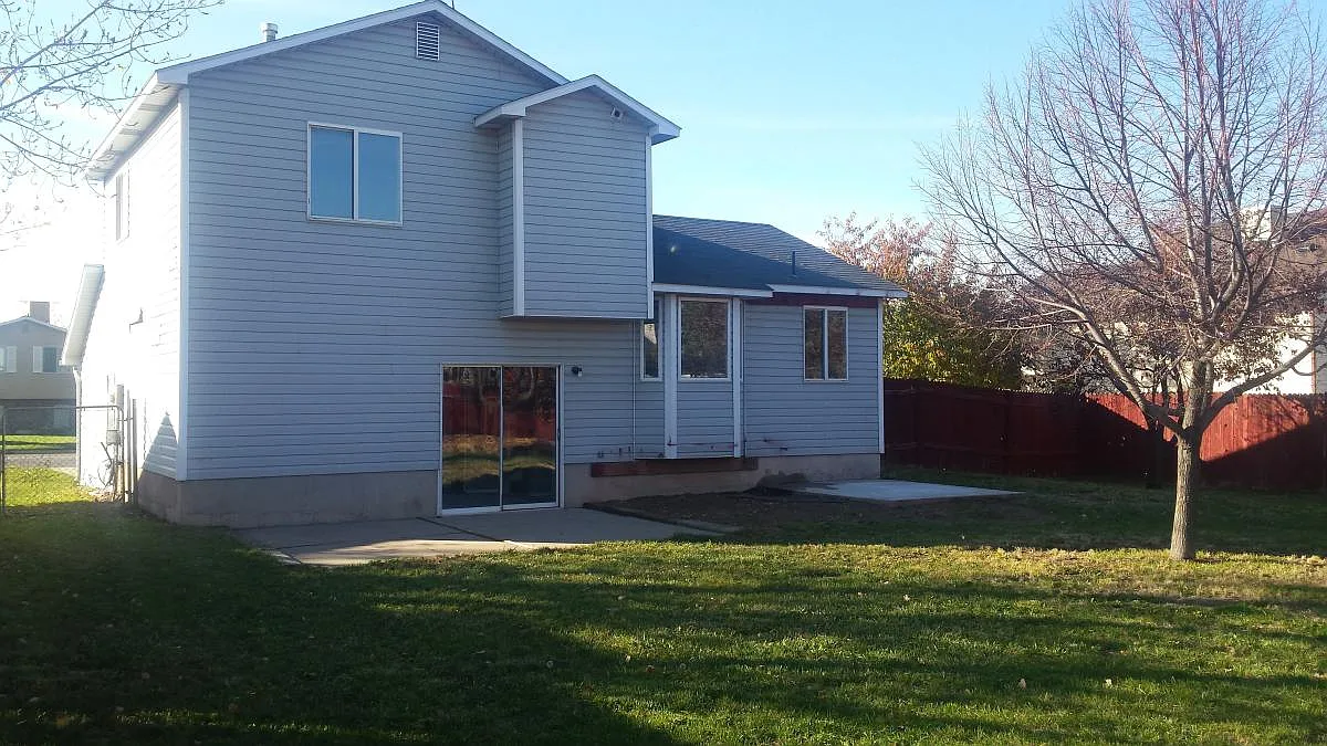 2 bed, 1162 sqft, $1,800 — Photo 2