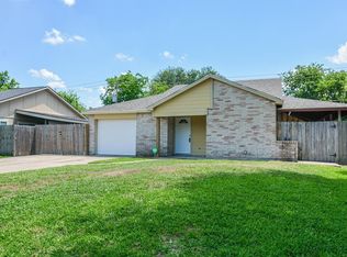 14231 Panhandle Dr, Sugar Land, TX 77498