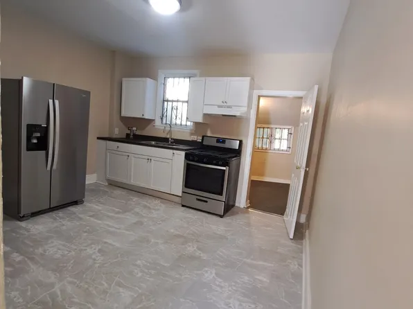 5917 Morton St, Philadelphia, PA 19144