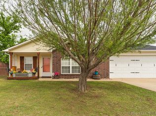 1108 W 23rd St N, Claremore, OK 74017