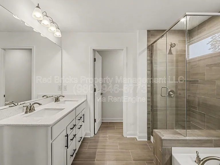 15020 Sycamore Crossing Ct — Photo 24