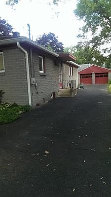 3rd image of 17 Beacon Ave