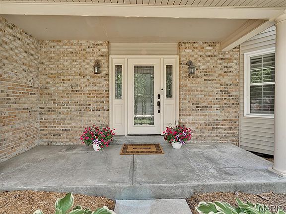 3rd image of 8 Statesman Dr