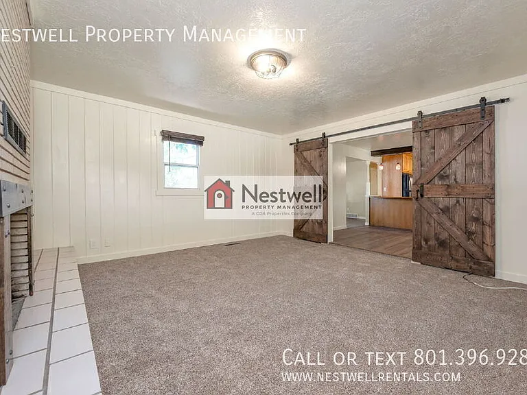 254 E Main St — Photo 10