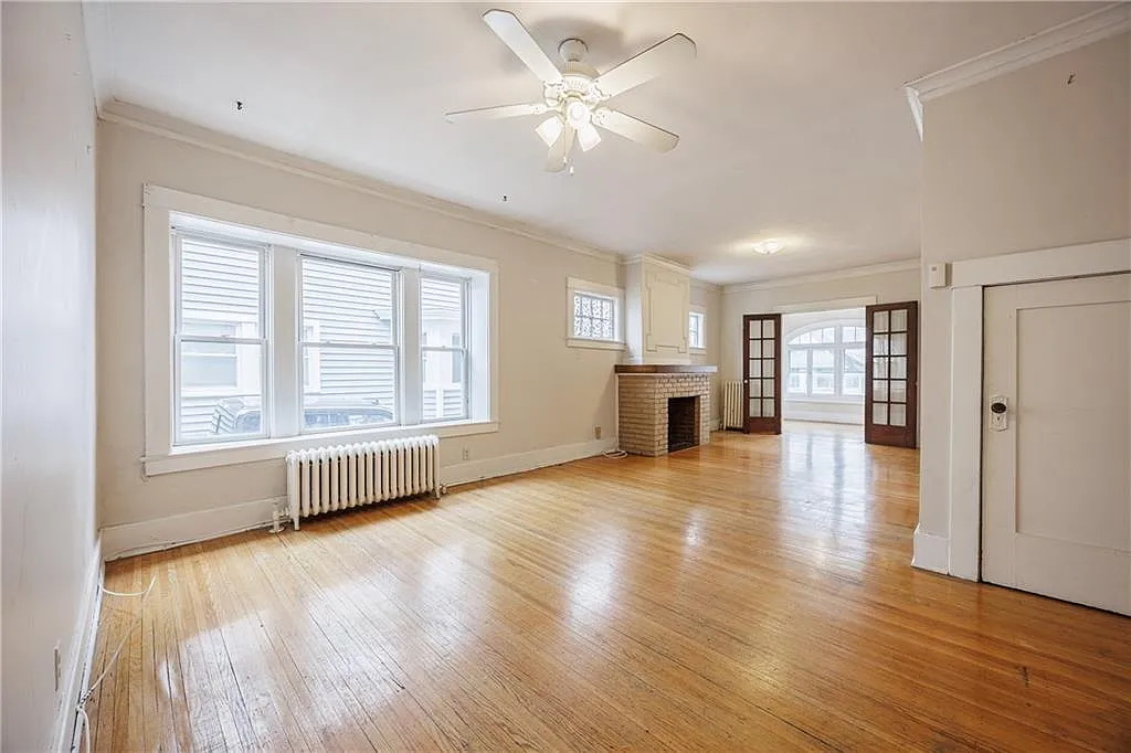 3 bed, 1600 sqft, $1,800 — Photo 1
