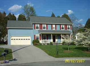 1718 Gray Oaks Ln, Knoxville, TN 37932