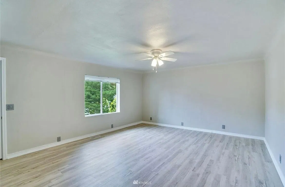 237 Mitchell Ave — Photo 3