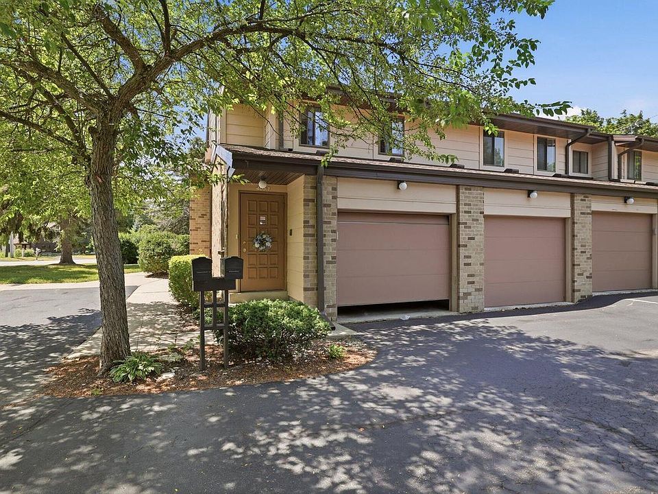 1st image of 405 Cheviot Chase #1