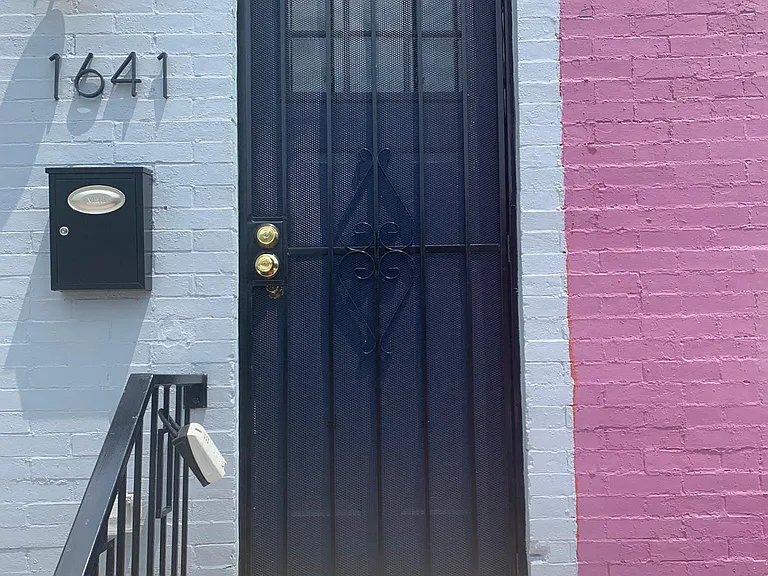 1641 N Patterson Park Ave — Photo 43