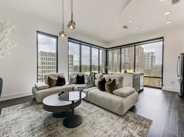 1075 Peachtree Walk NE #Id1501472p, Atlanta, GA 30309