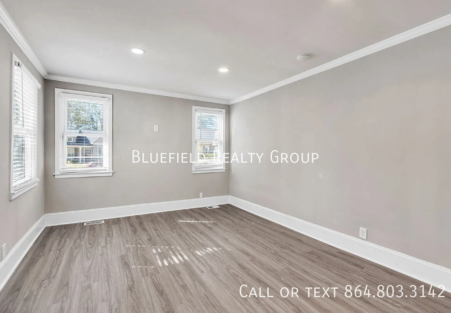 Beautifully Updated 2BR,2BA Single-Level Home $1650/mo rent — Photo 3