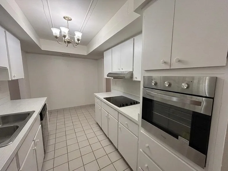 4155 Prudence Dr — Photo 23